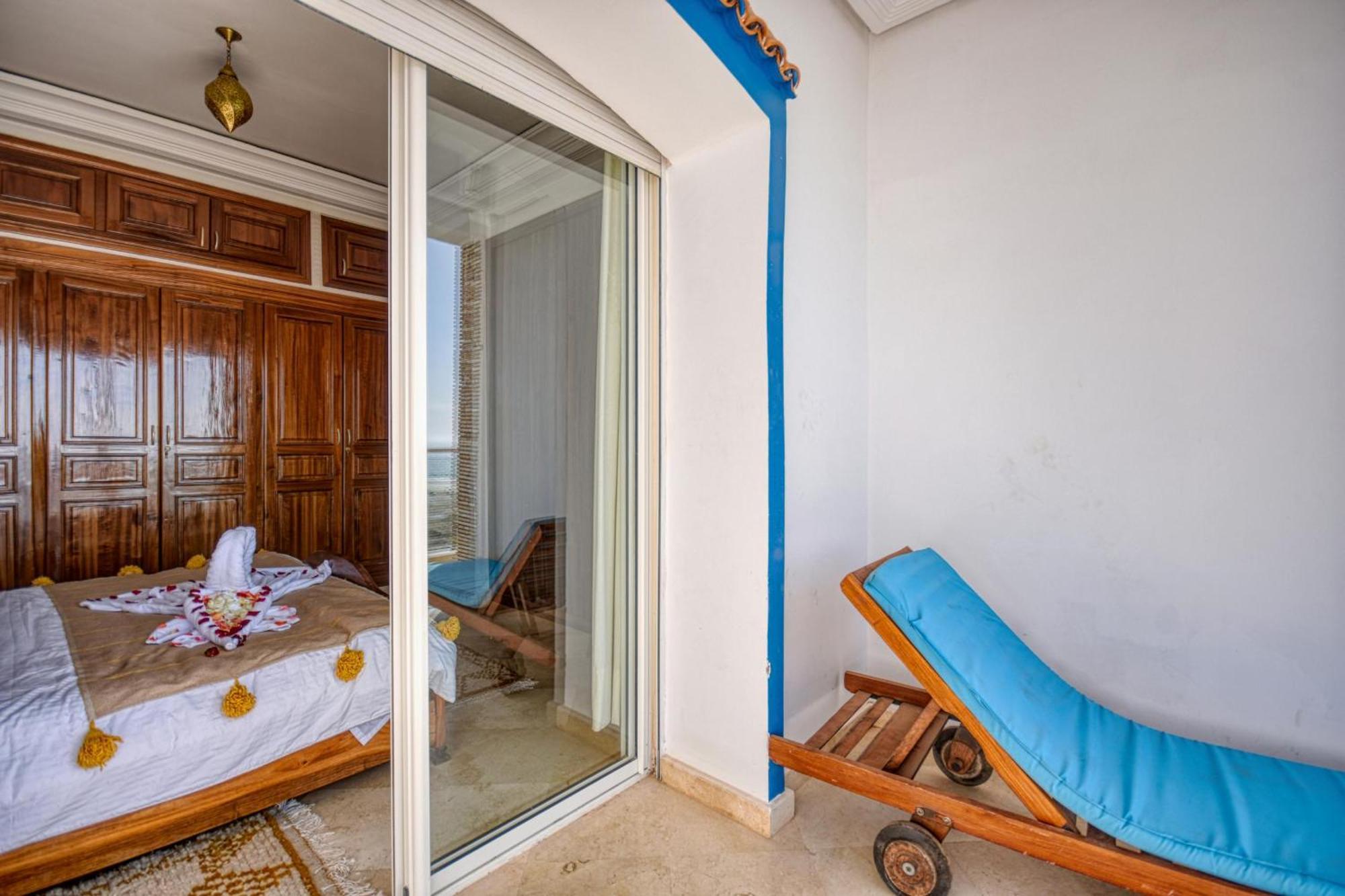 Blue Wave Lodge Agadir n'Ait Sa Rom bilde
