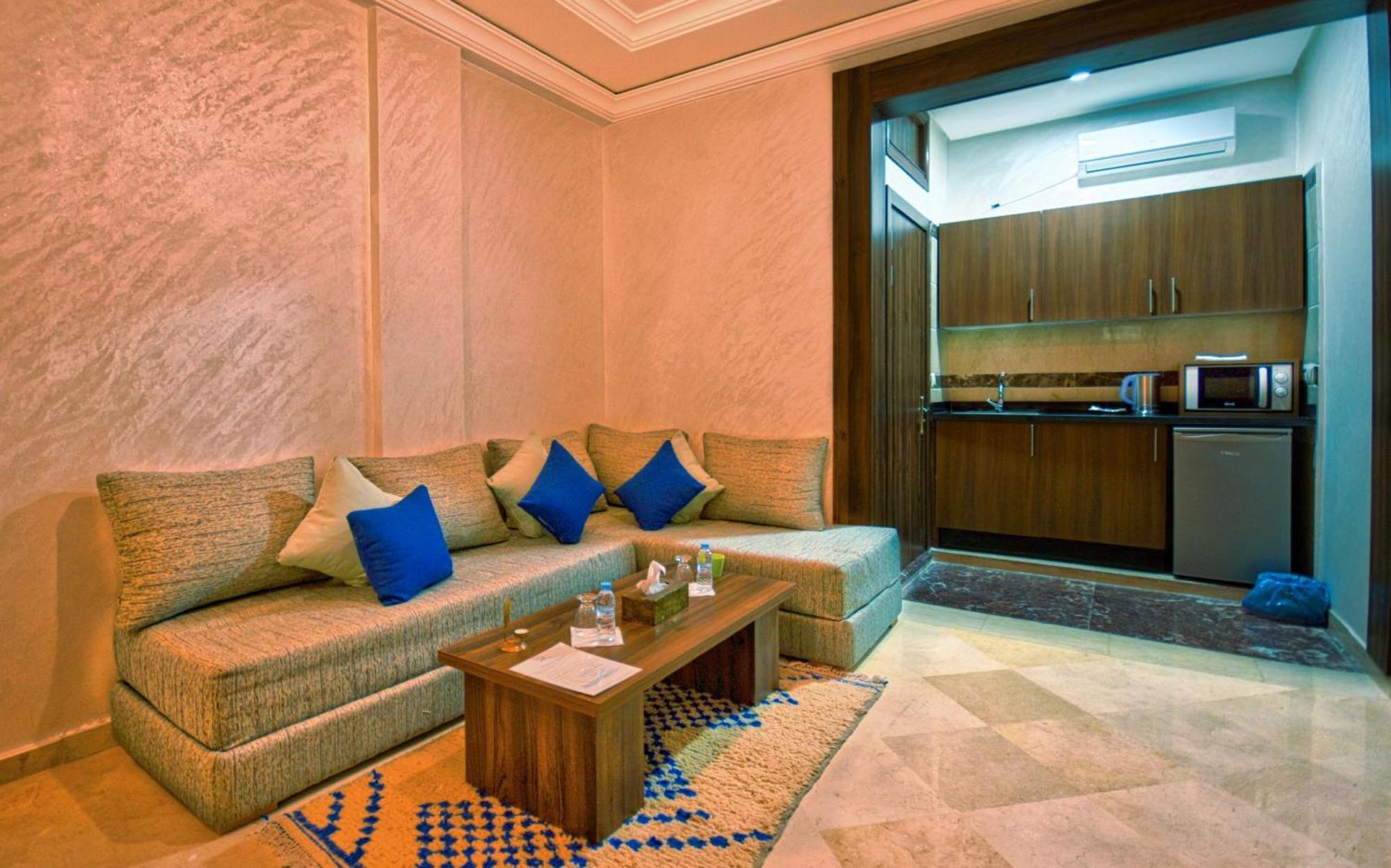 Blue Wave Lodge Agadir n'Ait Sa Rom bilde